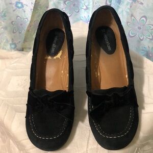 Black Bowed Suede Pumps 7.5M